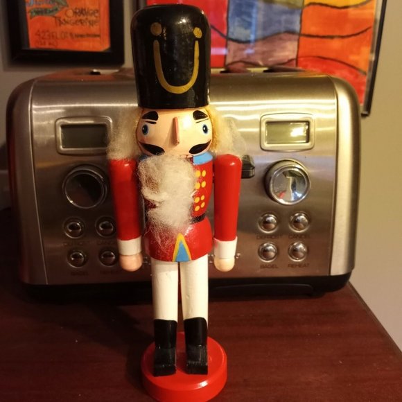 Vintage Wooden CHRISTMAS Nutcracker Soldier Decoration - Picture 1 of 3